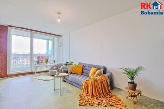 Pronájem bytu 3+1 s lodžií v Praze 8 - Kobylisích, v ulici Š - 1