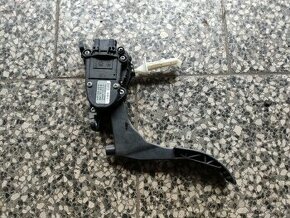 Plynový pedál - Golf / Octavia... 6Q1721503B