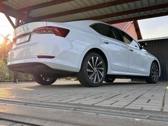 Škoda Octavia IV 2.0 TDI 85 kW, 80 000 km