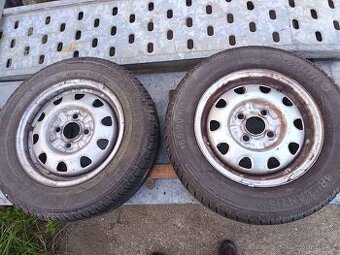 2 letní kola R13 4x100 Felicia, vozík atd...