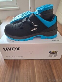 Pracovní obuv Uvex č.42
