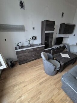 Obývací stěna a sedací souprava