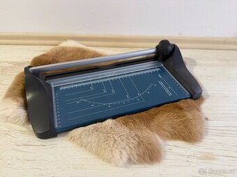 Řezačka na papír A4 a méně