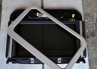 Střešní okno Scania S500