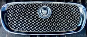 Jaguar XF přední maska kompletní
