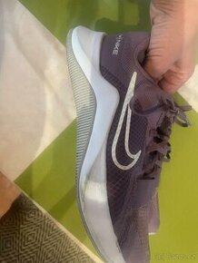 Sportovní boty Nike vel. 37,5,      23,5 cm