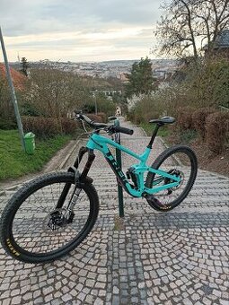 Trek Slash 8 na HOPEech