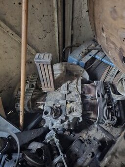 Vw brouk motor díly
