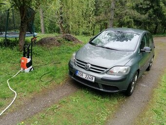 Golf plus 1,6. 75kw,benzín.