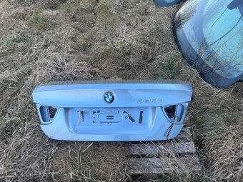 BMW e90 lci kufr
