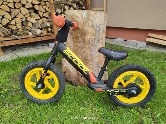 Odrážedlo Scool