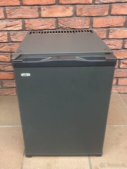 Lednice indel B – Minibar 40l