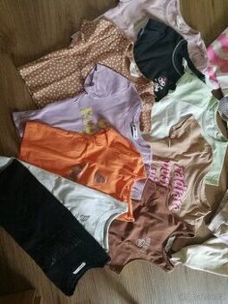 Krátká trička a krátké mikiny 134/140 h&m - 1