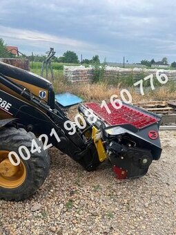 Prodám nový rychloupínák+paletové vidly na CAT traktorbagr - 1