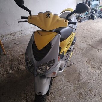 Skútr Peugeot dovoz D - 1