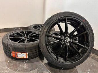 original vw passat pretoria r19 letní 3G0601025BH