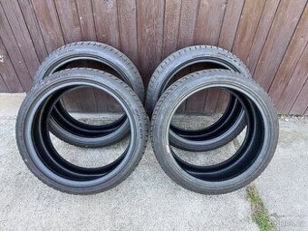 Falken zimní 225/40 R18 - 98%