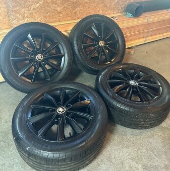 ALU Kola ŠKODA 5x112 R16 MINORIS Letní Pneu 205/55/16