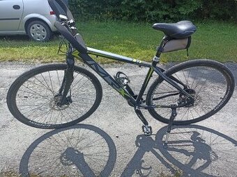 Nové dámské trekingové kolo, rám 17"
