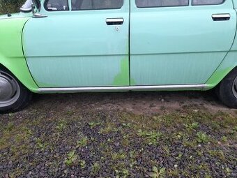 Skoda 100
