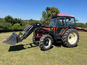 Zetor 7340 s čelním nakladačem s SPZ