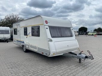 Burstner Amara 580, 4 osoby, oddělené postele, bojler