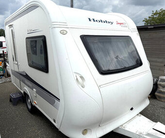 Hobby 350 TB DeLuxe, NAFUKOVACÍ PŘEDSTAN, TV,  839kg -SLEVA-