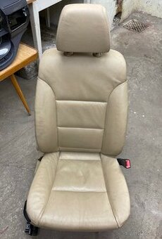 Sedačky BMW E60/E61 poloelektrické