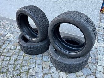 245/45R18 V XL