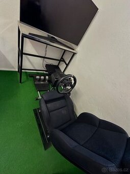 Herní Simulátor - tv, Xbox, volant, řadička, pedály, držák,