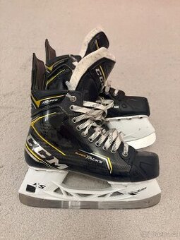Hokejové brusle CCM Super Tacks AS3 PRO Senior