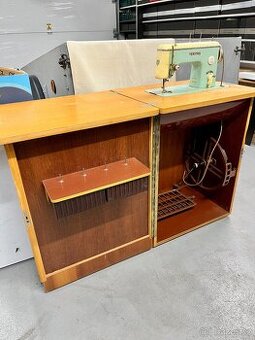 Prodám šicí stroj