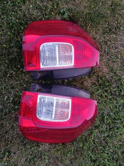 Dacia Logan MCV zadní  světla