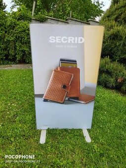 HLINÍKOVÝ REKLAMNÍ STOJAN