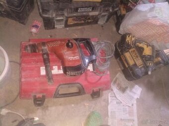 Hilti te-40 avr bourací a sekací kladivo