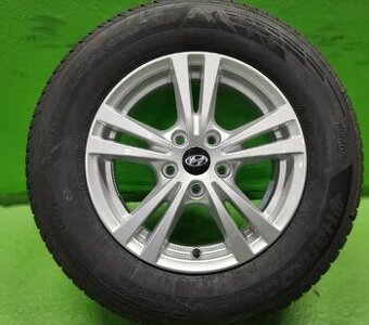 16 HYUNDAI 6.5J ET45 5x114,3 215/70 R16 - NEJETÉ
