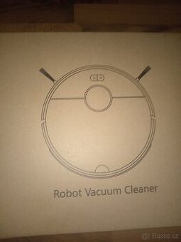 Roboticky vysavač