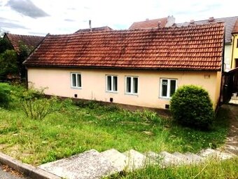 Rod. dům 2+1 UHERSKÝ BROD - ÚJEZDEC - 1