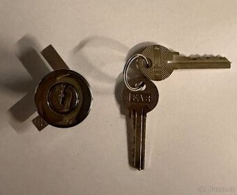 Zámek dveří Škoda 100/110