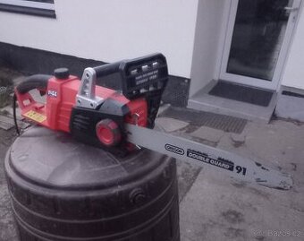 Elektrická řetězová pila VeGa