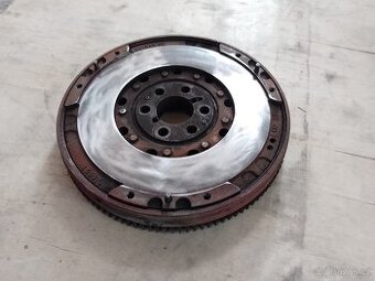 Dvouhmotový setrvačník JTD