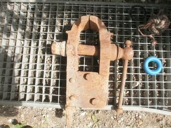 kovářský svěrák