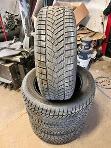 235/60 R18 107H XL SUV zimní pneu GoodYear DOT 2022