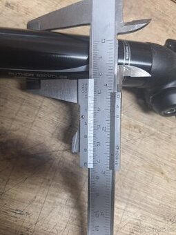 Podsedlová trubka 30,9mm délka 400mm
