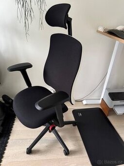 Herman Miller Vantum Polar White