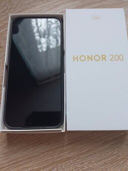 Prodám telefon honor 200 litle 8gb 256gb nový