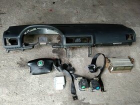 Škoda Octavia 1 airbag sada palubka airbagy pásy
