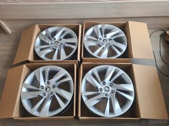 NOVÉ Alu NEVIS 6,5J x 17" ET 46 Octavia Superb atd