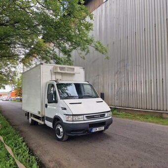 Iveco Daily 35 C 12 - chlaďák-bedna do 3,5t.