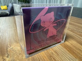 Pokemon ETB Fusion strike včetně akrylu na ochranu